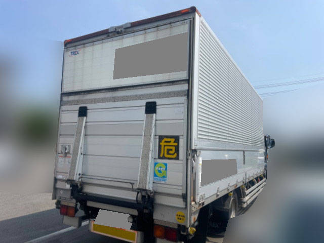 いすゞフォワードアルミウイング増トン（6t・8t）[写真02]