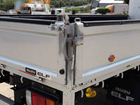 いすゞエルフ平ボディ小型（2t・3t）[写真14]