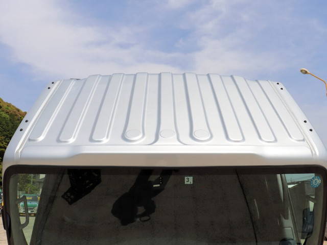 いすゞエルフ平ボディ小型（2t・3t）[写真16]