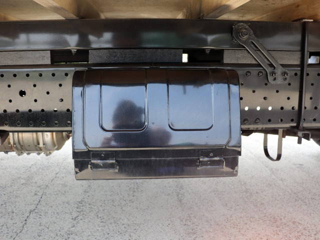 いすゞエルフ平ボディ小型（2t・3t）[写真20]