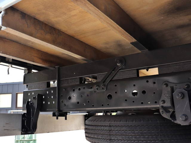 いすゞエルフ平ボディ小型（2t・3t）[写真21]