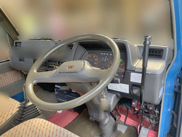 三菱ふそうキャンターダンプ小型（2t・3t）[写真24]