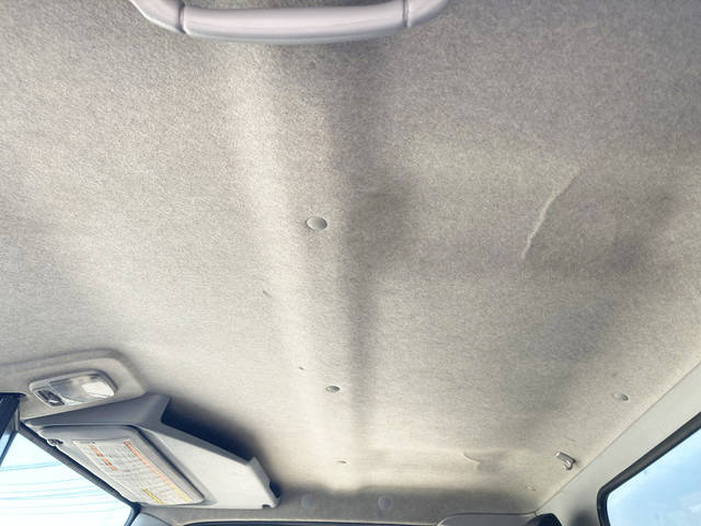 三菱ふそうキャンターアルミバン小型（2t・3t）[写真28]