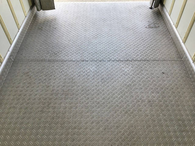 三菱ふそうキャンター冷凍車（冷蔵車）小型（2t・3t）[写真17]