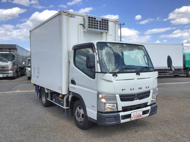 三菱ふそうキャンター冷凍車（冷蔵車）小型（2t・3t）[写真03]