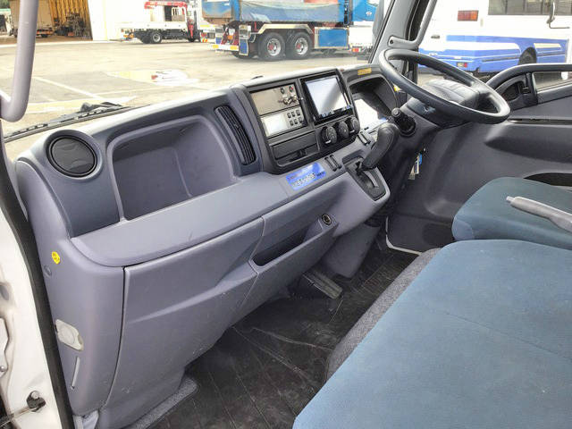 三菱ふそうキャンター冷凍車（冷蔵車）小型（2t・3t）[写真33]