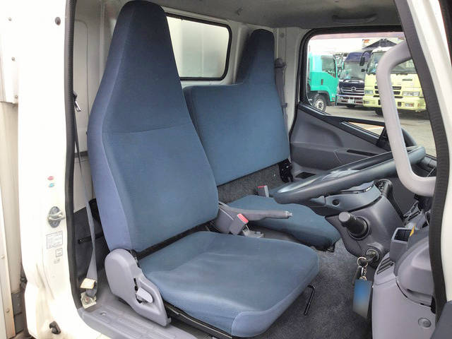 三菱ふそうキャンター冷凍車（冷蔵車）小型（2t・3t）[写真36]