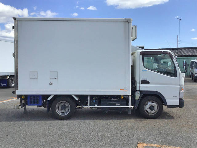 三菱ふそうキャンター冷凍車（冷蔵車）小型（2t・3t）[写真07]