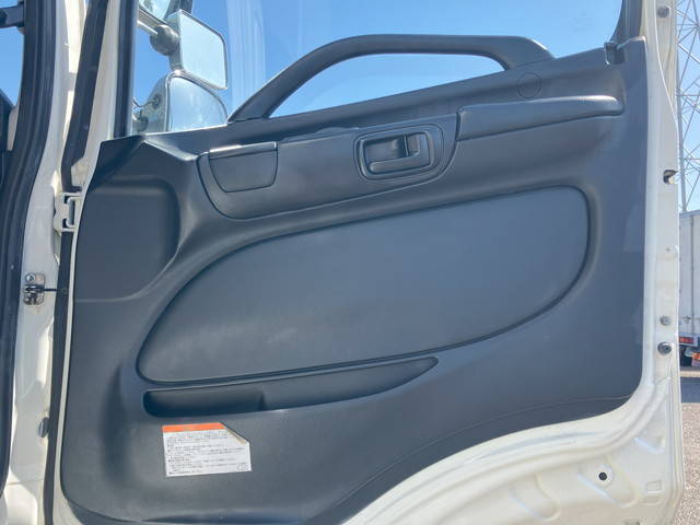 日野プロフィアアルミウイング大型（10t）[写真24]