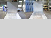 三菱ふそうキャンターアルミウイング小型（2t・3t）[写真11]