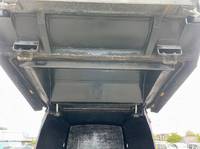 いすゞエルフパッカー車（塵芥車）小型（2t・3t）[写真08]