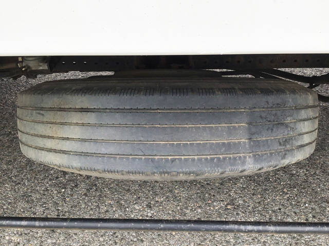 いすゞエルフセーフティローダー中型（4t）[写真17]