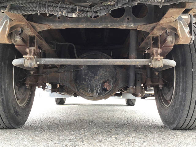 いすゞエルフセーフティローダー中型（4t）[写真19]