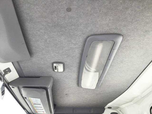 いすゞエルフセーフティローダー中型（4t）[写真27]