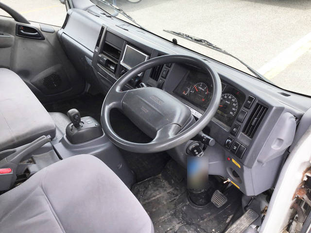 いすゞエルフセーフティローダー中型（4t）[写真29]