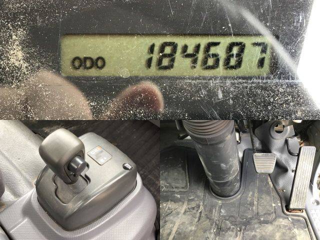 いすゞエルフセーフティローダー中型（4t）[写真31]