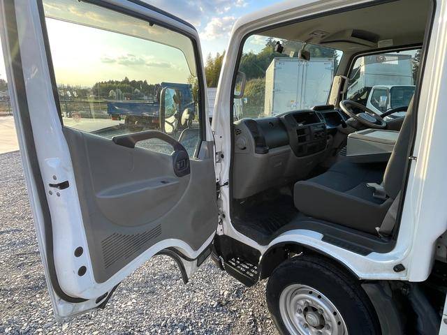 日産アトラス平ボディ小型（2t・3t）[写真11]