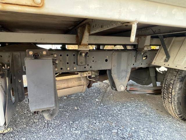 日産アトラス平ボディ小型（2t・3t）[写真13]