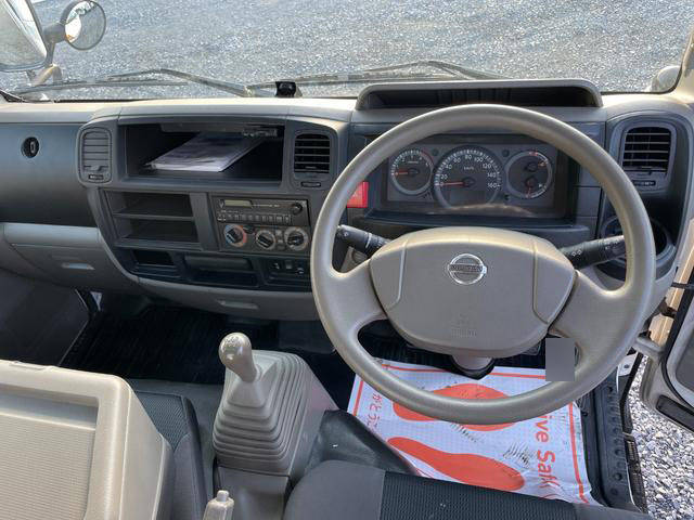 日産アトラス平ボディ小型（2t・3t）[写真32]