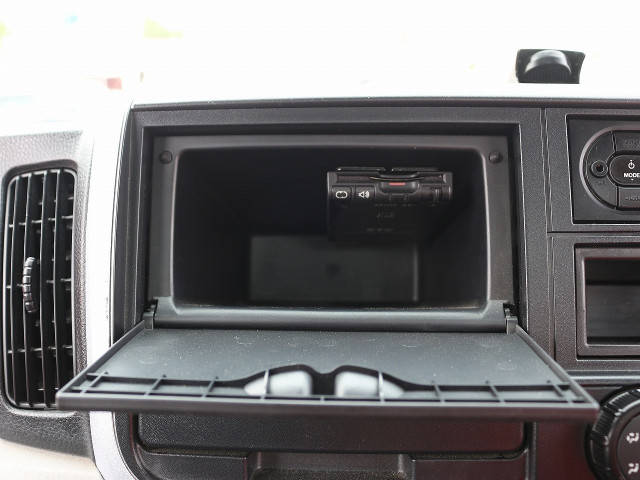 日産アトラス平ボディ小型（2t・3t）[写真22]