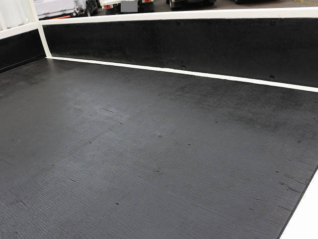 日産アトラス平ボディ小型（2t・3t）[写真08]