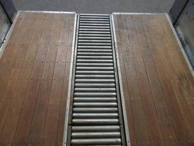 日産コンドルアルミウイング中型（4t）[写真17]