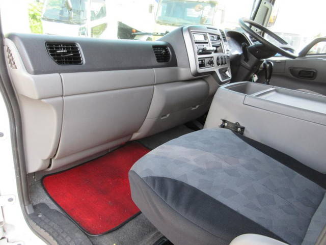 日産コンドルアルミウイング中型（4t）[写真32]