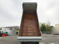 UDトラックスクオンダンプ大型（10t）[写真12]