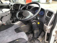 UDトラックスクオンダンプ大型（10t）[写真33]