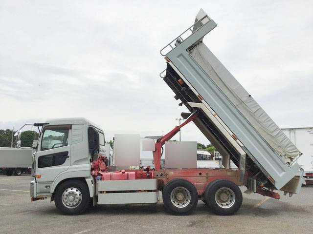 UDトラックスクオンダンプ大型（10t）[写真06]