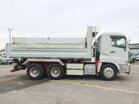 UDトラックスクオンダンプ大型（10t）[写真07]