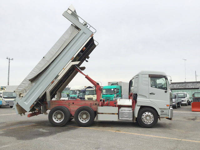 UDトラックスクオンダンプ大型（10t）[写真08]
