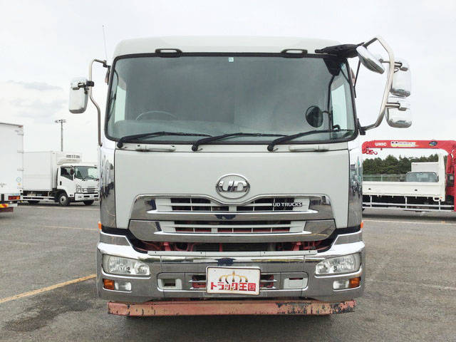 UDトラックスクオンダンプ大型（10t）[写真09]