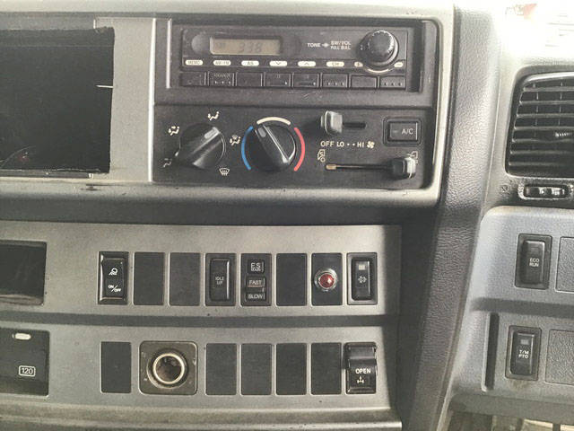 日野プロフィアダンプ大型（10t）[写真35]