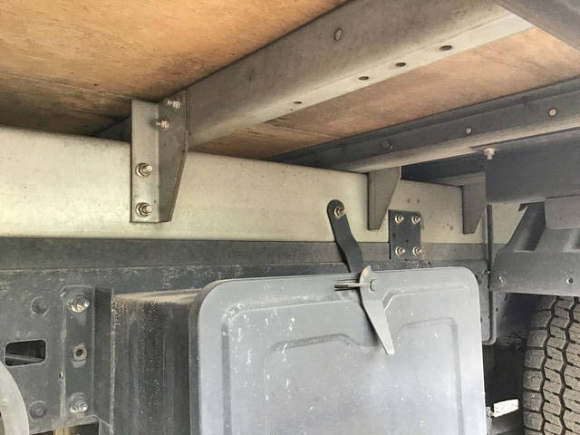 日野デュトロアルミバン小型（2t・3t）[写真27]