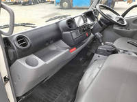 日野デュトロアルミバン小型（2t・3t）[写真33]