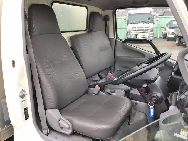 日野デュトロアルミバン小型（2t・3t）[写真36]