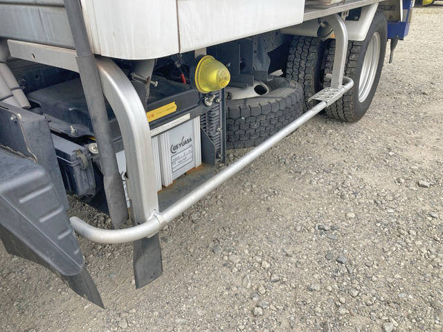 三菱ふそうキャンター冷凍車（冷蔵車）小型（2t・3t）[写真20]