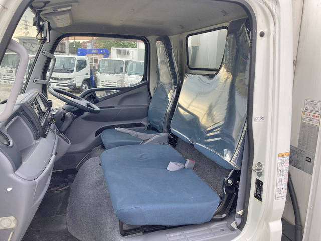 三菱ふそうキャンター冷凍車（冷蔵車）小型（2t・3t）[写真33]