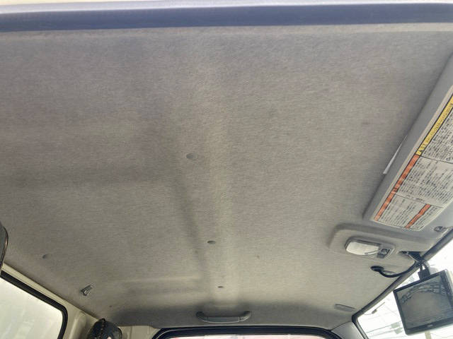 三菱ふそうキャンター冷凍車（冷蔵車）小型（2t・3t）[写真36]