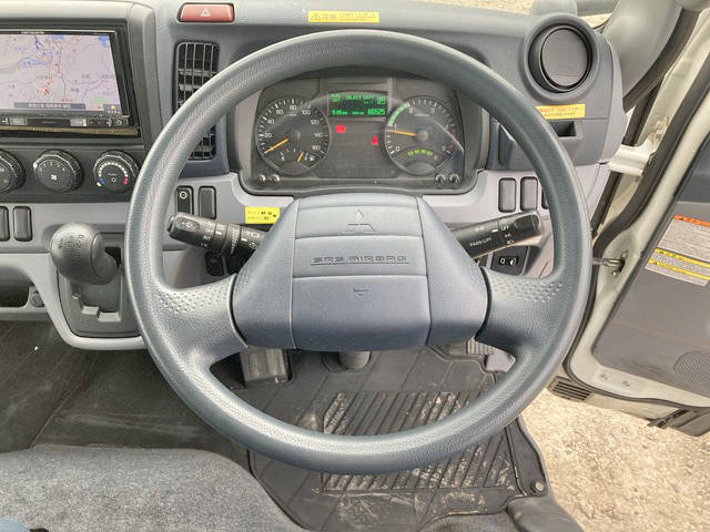 三菱ふそうキャンター冷凍車（冷蔵車）小型（2t・3t）[写真37]