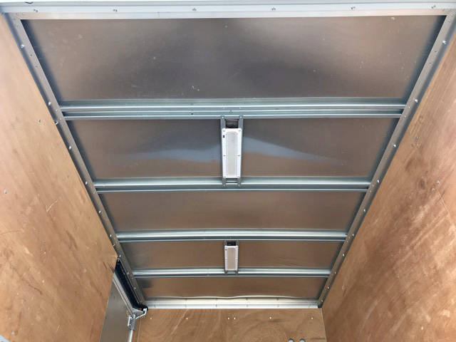 三菱ふそうキャンターアルミバン小型（2t・3t）[写真12]