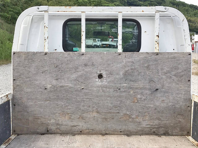 いすゞエルフ平ボディ小型（2t・3t）[写真14]