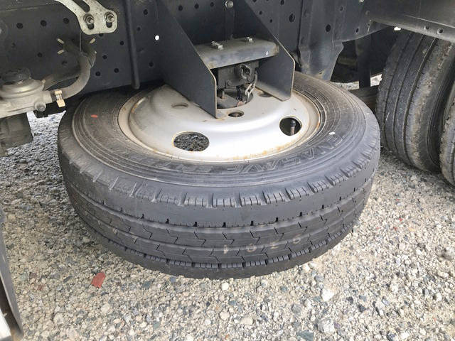 いすゞエルフ平ボディ小型（2t・3t）[写真19]