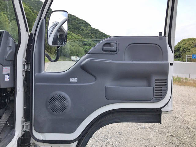 いすゞエルフ平ボディ小型（2t・3t）[写真28]