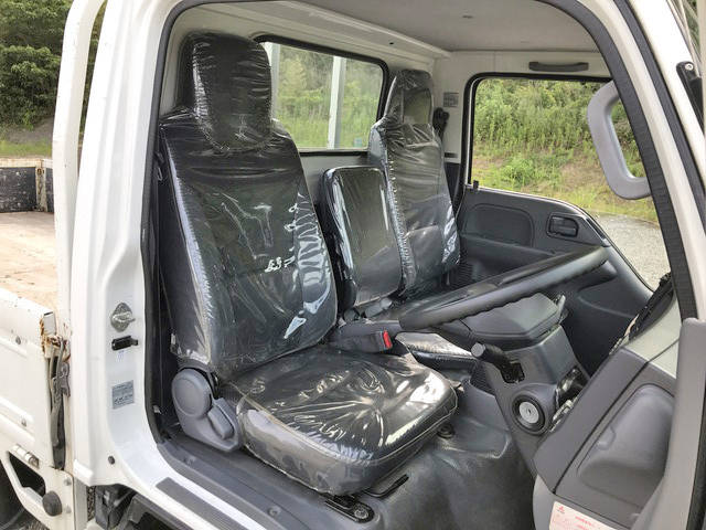 いすゞエルフ平ボディ小型（2t・3t）[写真32]