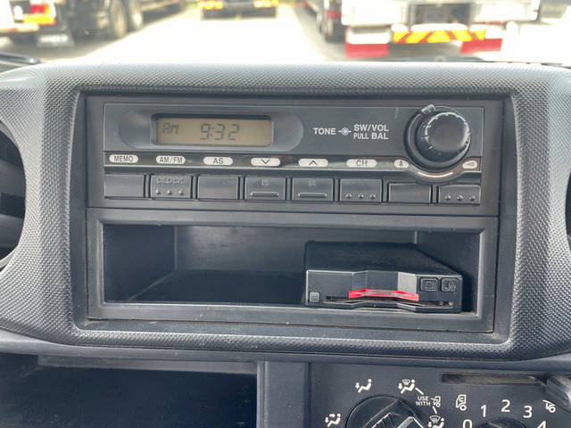 日野デュトロクレーン3段小型（2t・3t）[写真37]