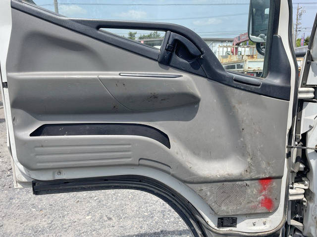 三菱ふそうキャンターダンプ小型（2t・3t）[写真29]