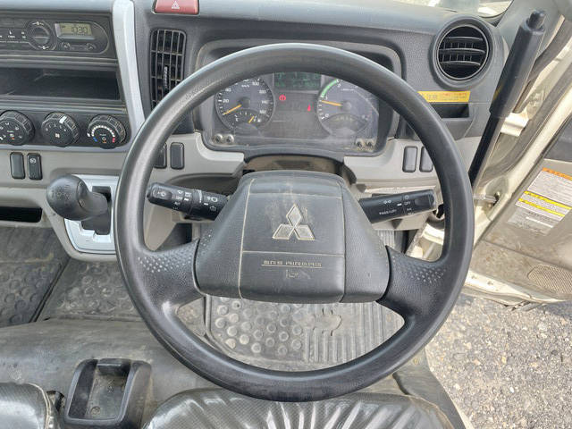 三菱ふそうキャンターダンプ小型（2t・3t）[写真36]