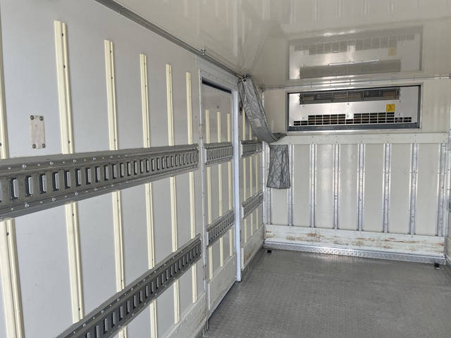 三菱ふそうキャンター冷凍車（冷蔵車）小型（2t・3t）[写真13]